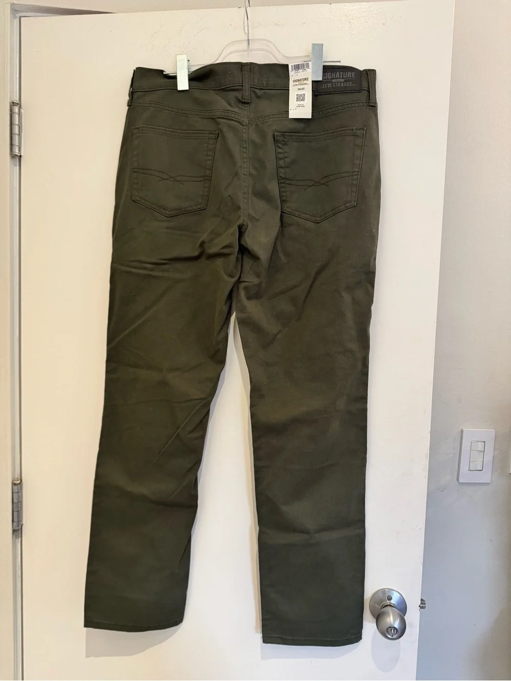 Levi's Signature Gold Olive Green Athletic Tech Pants
